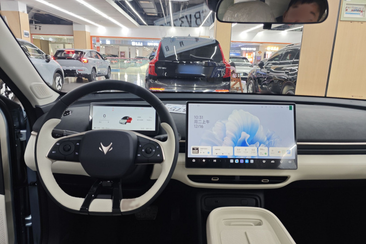 ARCFOX极狐 极狐T1 2025款 425 PRO中控内饰7001