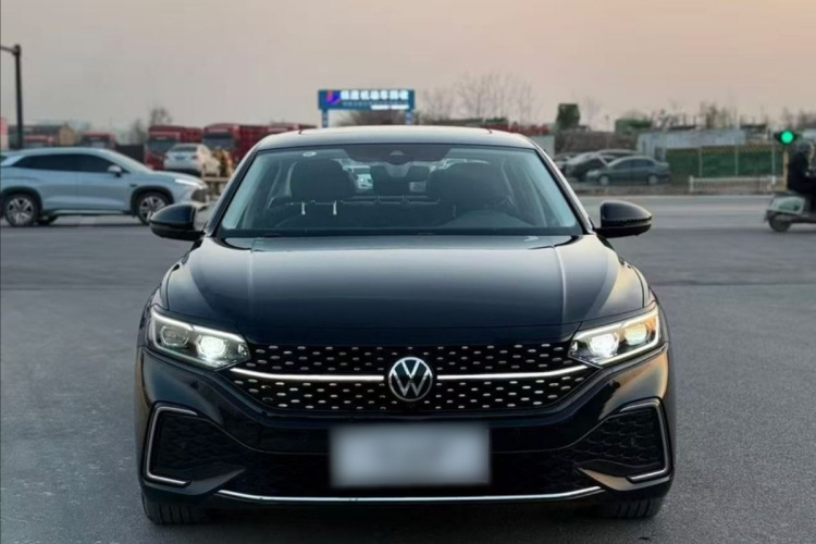 大众 帕萨特 2024款 380TSI 星空豪华版车身外观6002