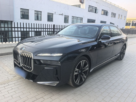 宝马7系 2023款 740Li 领先型 M运动套装