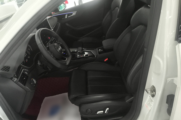 奥迪A4L 2024款 40 TFSI 豪华动感型局部细节19