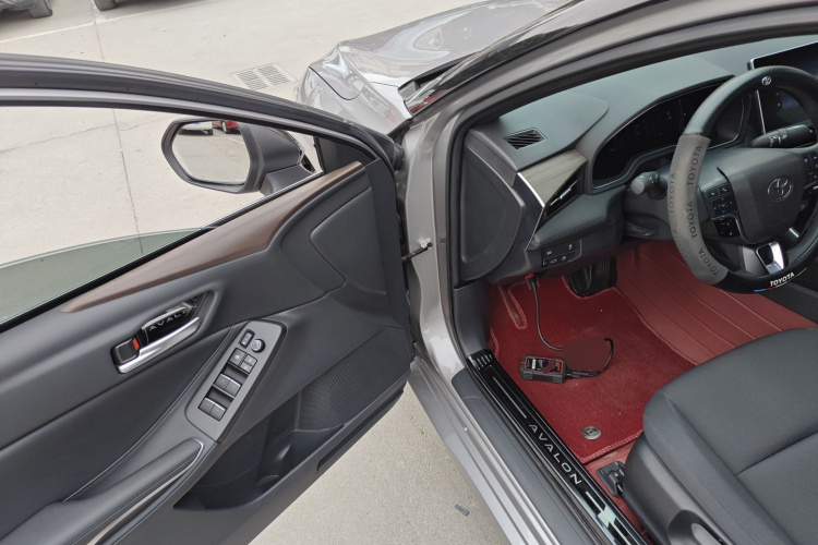 丰田 亚洲龙 2024款 2.0L 进取版中控内饰20