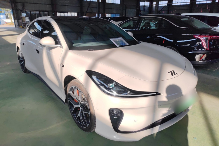 智己汽车 智己L6 2025款 Ultra车身外观3