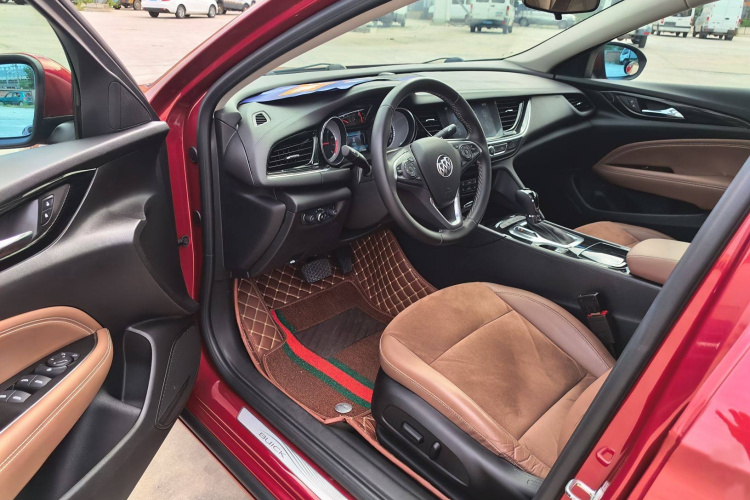 别克 君威 2019款 20T 精英型 国VI中控内饰7002