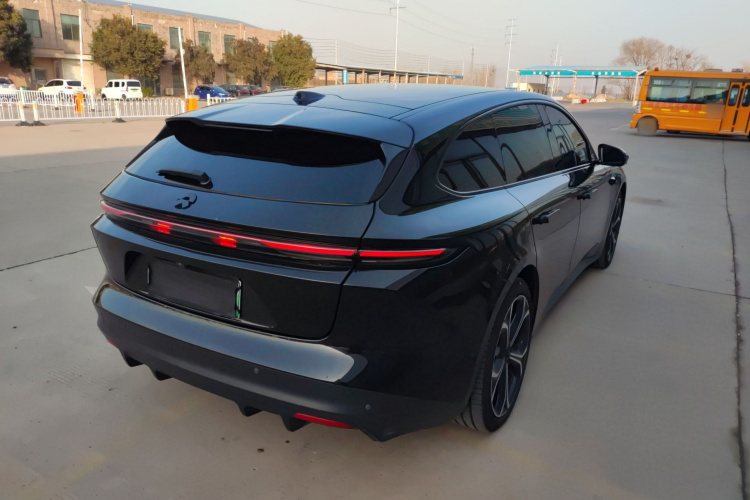 蔚来ET5T 2024款 75kWh Touring车身外观6005