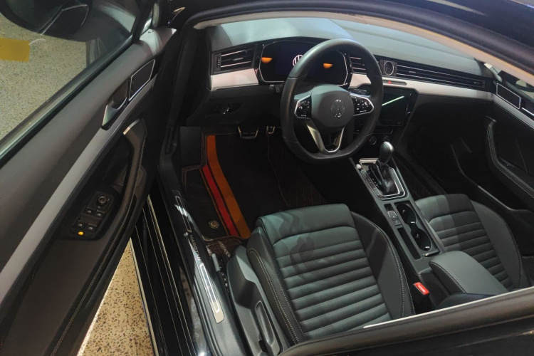 大众 迈腾 2023款 200万辆纪念版 280TSI DSG舒适型中控内饰20