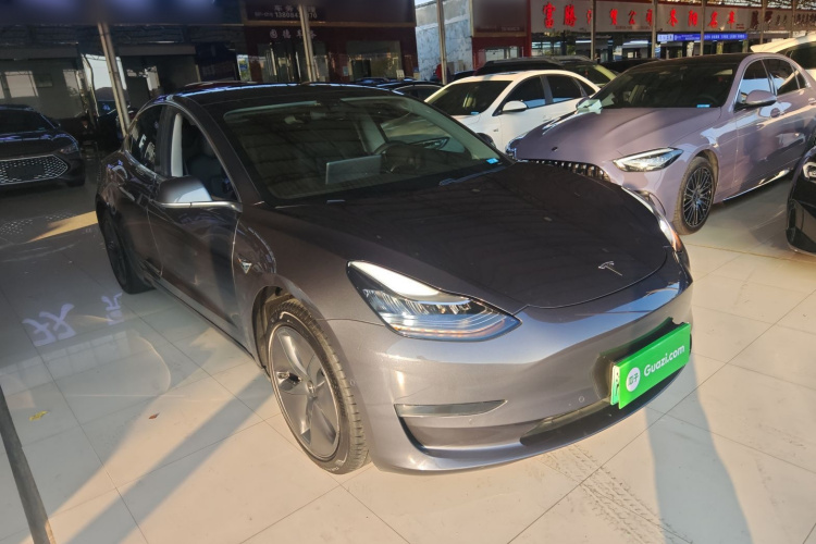 特斯拉 Model 3 2020款 改款 长续航后轮驱动版车身外观3