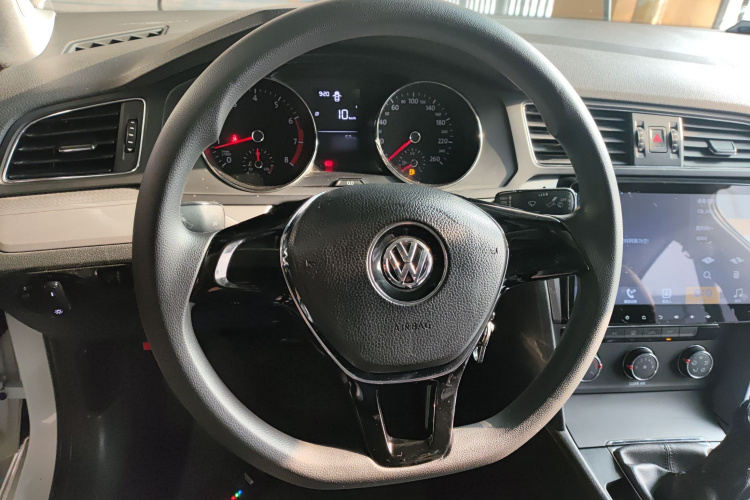 大众 凌渡 2017款 230TSI 手动风尚版局部细节13