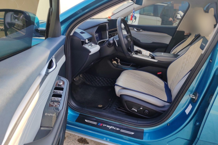 吉利汽车 星瑞 2021款 改款 2.0TD 尊贵型中控内饰7003