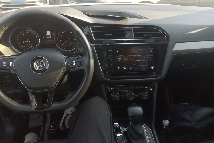 大众 途观L 2019款 改款 330TSI 自动两驱智动豪华版 国VI中控内饰12