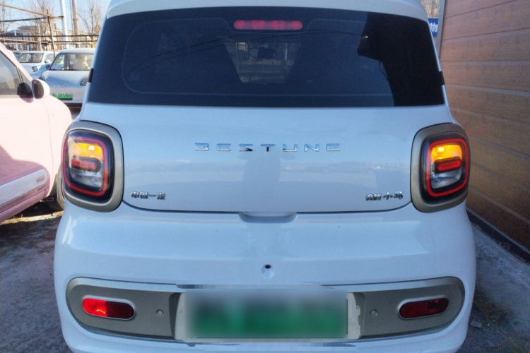 奔腾小马 2025款 222km 灵动马车身外观6