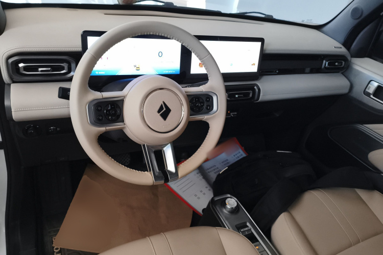 宝骏悦也 2023款 旗舰版中控内饰12