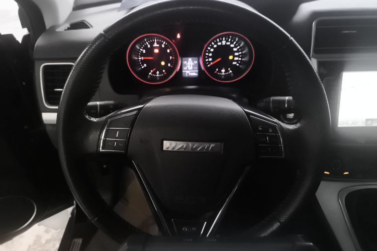 哈弗H6 2017款 蓝标 运动版 1.5T 手动两驱精英型中控内饰13