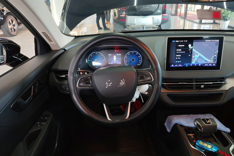 红旗E-QM5 2022款 431km 充电乐享版中控内饰13