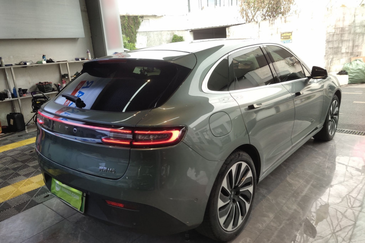 鸿蒙智行 问界M5 2022款 增程四驱旗舰版车身外观6005