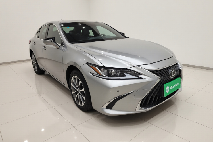 雷克萨斯ES 2022款 200 卓越版车身外观3