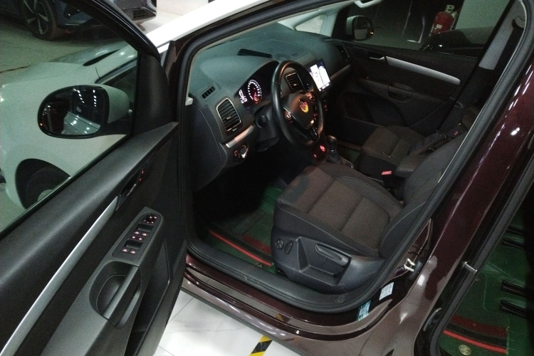 大众 夏朗 2018款 改款 380TSI 舒享型 7座中控内饰20