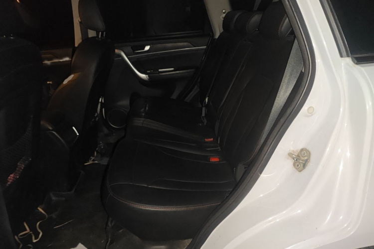 哈弗H6 2017款 蓝标 运动版 1.5T 手动两驱精英型中控内饰7004