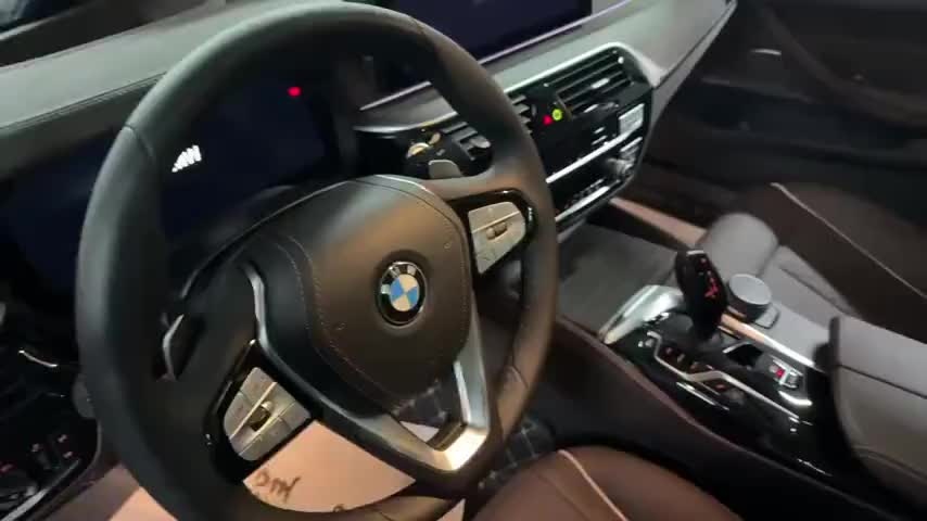 宝马5系 2021款 530Li xDrive 豪华套装实拍1