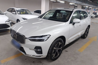 沃尔沃XC60 2026款 B5 四驱智逸豪华版