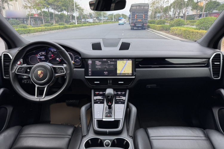 保时捷 2018款 Cayenne 3.0T中控内饰7002
