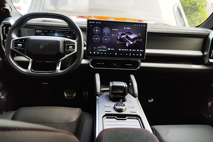 捷途旅行者 2023款 2.0T 四驱穿越PRO+中控内饰12