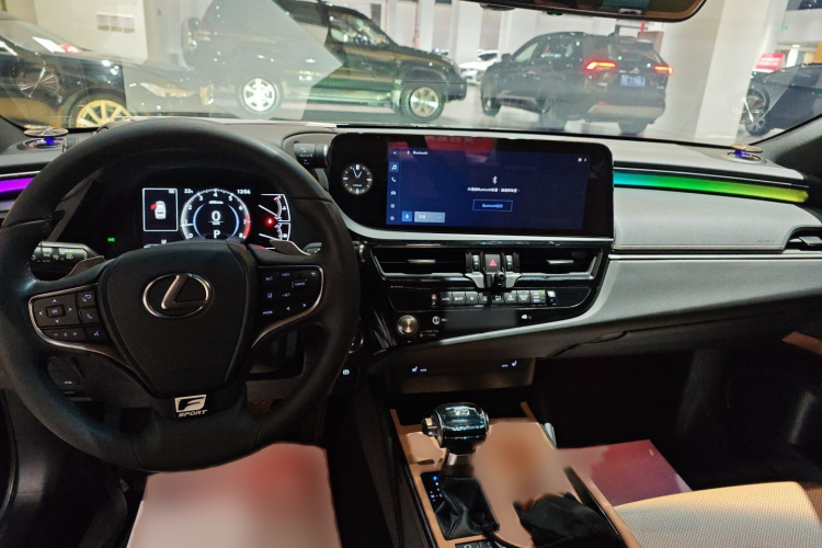雷克萨斯ES 2022款 200 卓越版中控内饰7002