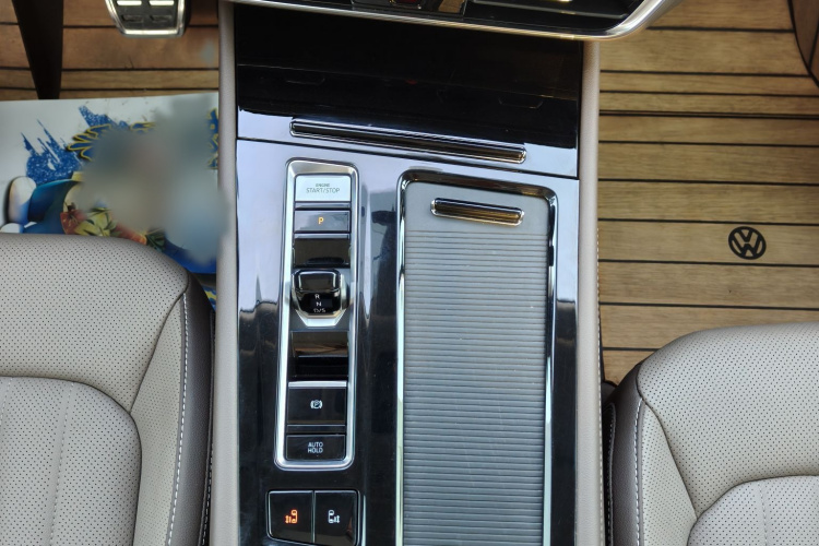 大众 威然 2022款 380TSI 尊驰版局部细节18