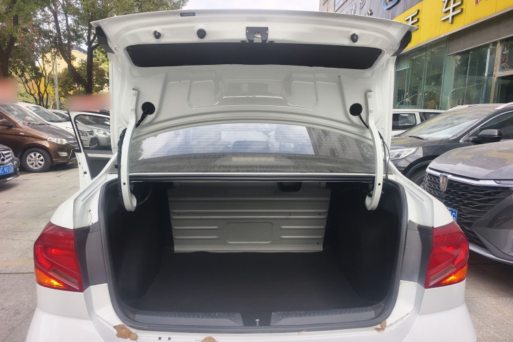 大众 捷达 2019款 梦想版 1.5L 手动时尚型局部细节23