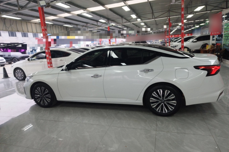 日产 天籁 2022款 2.0L XL-TLS 悦享版车身外观4