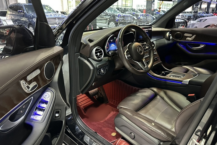 奔驰GLC 2020款 GLC 260 L 4MATIC 豪华型中控内饰7006