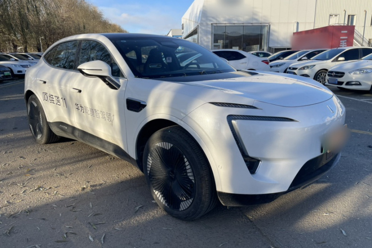 阿维塔11 2023款 鸿蒙版 智享升级款 90度 后驱版车身外观6003