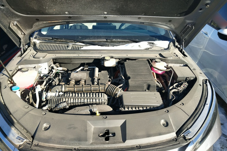 比亚迪 秦L 2024款 DM-i 120KM超越型机舱底盘24