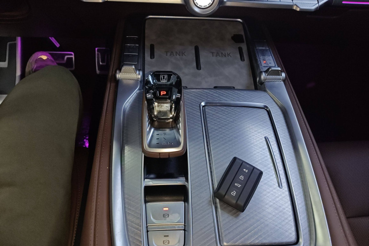 坦克700新能源 2024款 Hi4-T 极境版局部细节18