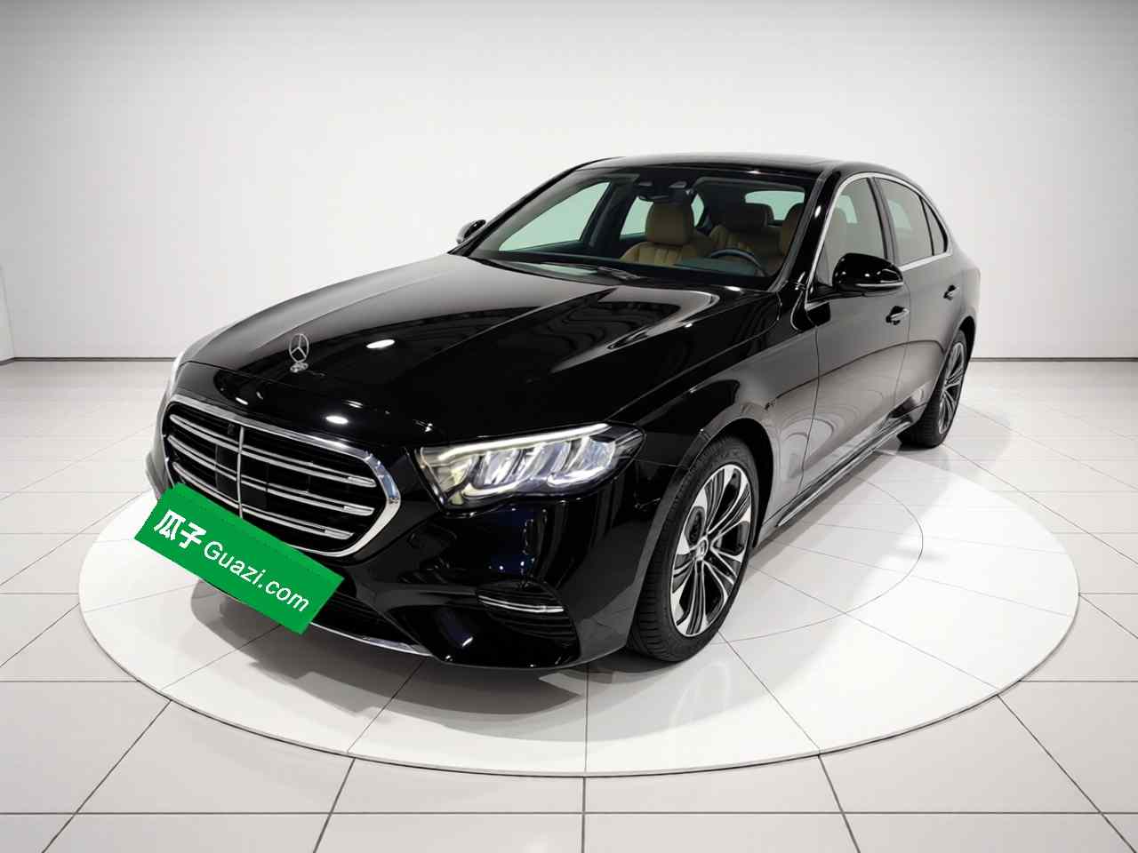 奔驰E级新能源 2024款 E 350 e L 插电式混合动力轿车(2)