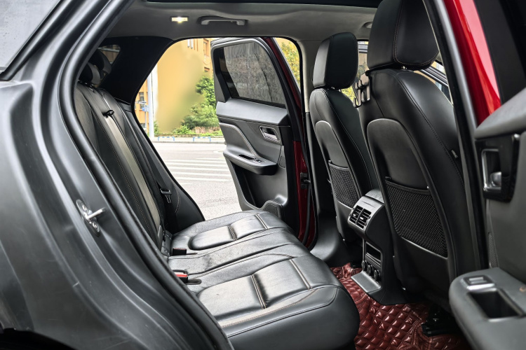 捷豹F-PACE 2020款 2.0T 都市尊享版中控内饰7002