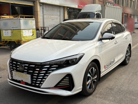 长安 逸动 2022款 PLUS 蓝鲸NE 1.4T GDI DCT尊贵版