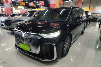 岚图汽车 岚图梦想家 2025款 PHEV 四驱旗舰鲲鹏版