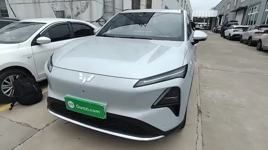 五菱汽车 五菱星云 2023款 2.0L DHT 旗舰版实拍1