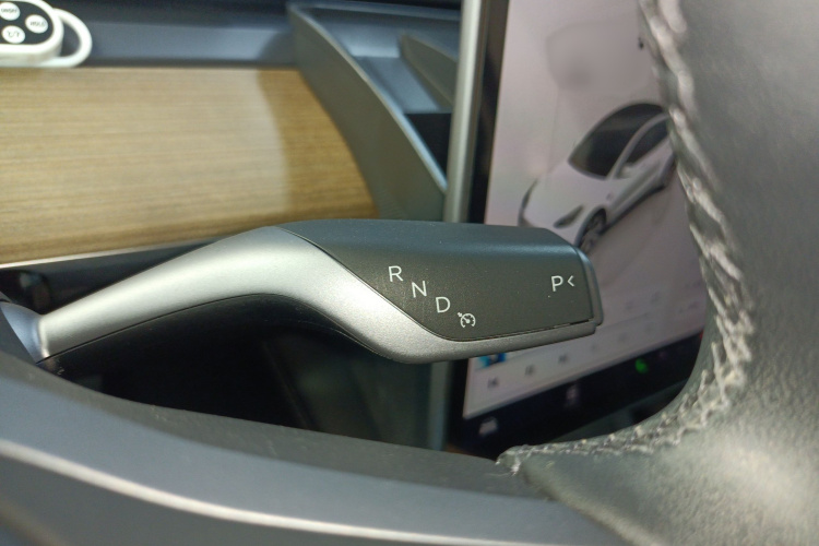 特斯拉 Model Y 2022款 改款 后轮驱动版局部细节18