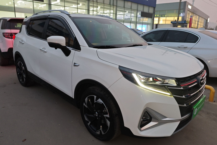 广汽传祺 传祺GS3 2022款 POWER 270T 自动劲享版车身外观3