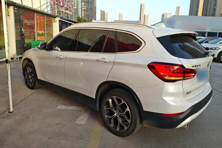 宝马X1 2021款 改款 sDrive25Li 领先型车身外观6003