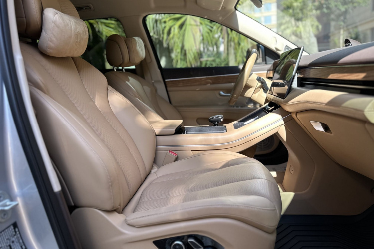 鸿蒙智行 问界M7 2024款 1.5T 智驾四驱Ultra版 6座中控内饰7006