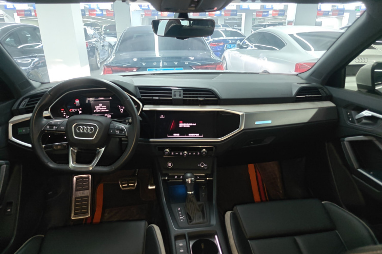 奥迪Q3 2024款 35 TFSI 时尚动感型中控内饰12