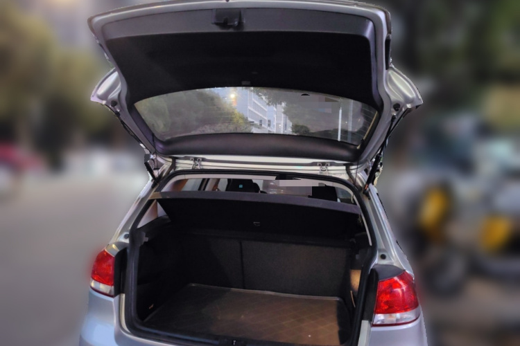 大众 高尔夫 2012款 1.6 手动舒适型局部细节23