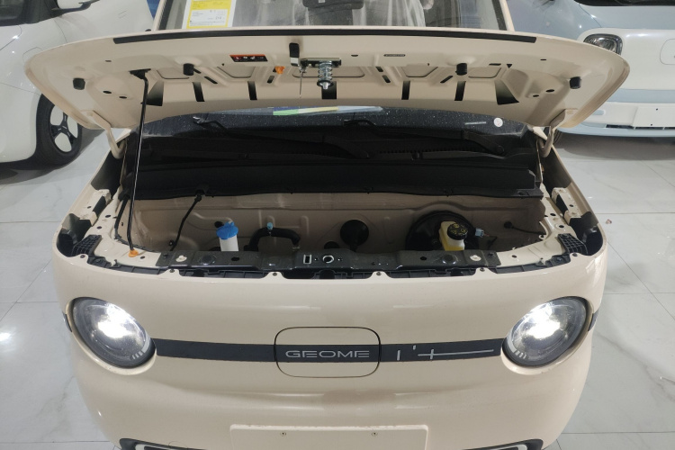 吉利银河 熊猫 2025款 210km 元气熊机舱底盘24