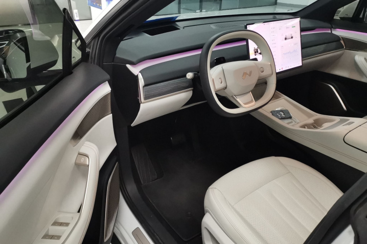 乐道L60 2024款 60kWh 后驱版中控内饰20