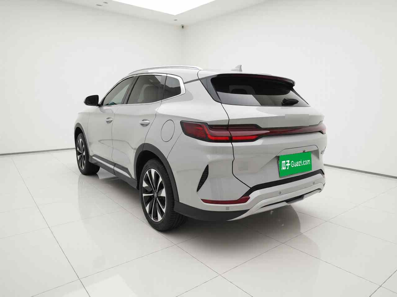 比亚迪 宋PLUS新能源 2025款 DM-i 112KM 尊荣型(3)
