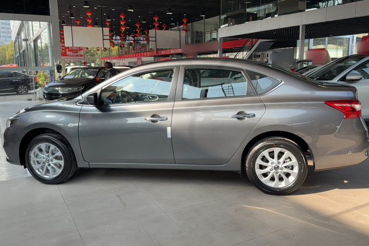 日产 轩逸 2024款 改款三 经典 1.6XE CVT舒适版车身外观6005