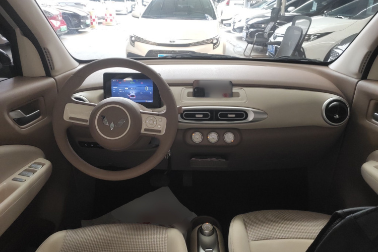 五菱汽车 宏光MINIEV 2025款 四门版 进阶款中控内饰7002