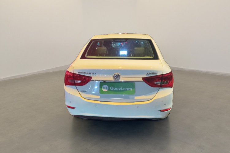 别克 英朗 2017款 15N 自动精英型车身外观6